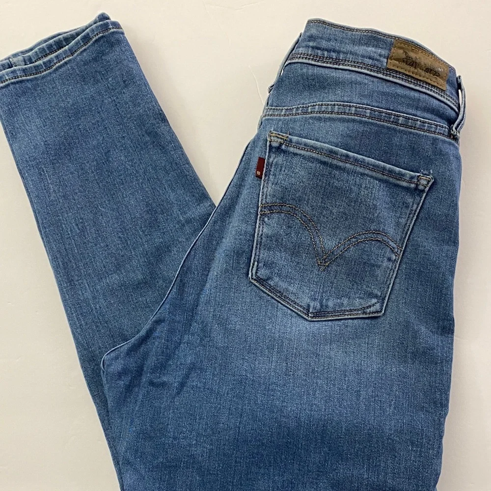 Levi's 512 Perfectly Slimming Fit Legging Denim Jeans,, - Picture 2 of 10